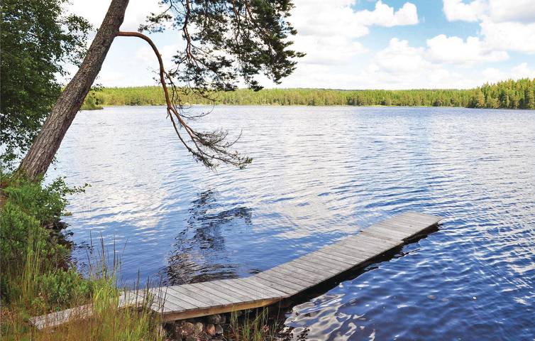 Ferienhaus für 6 Personen, mit Terrasse und Seeblick in Gullspang - 2