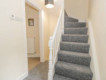 Log Cabin for 4 People in Barmouth, Gwynedd, Photo 4