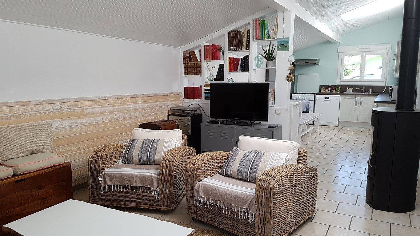 Appartement de vacances entier, 770 Aviation - Villa de vacances à 300m de la plage in Biscarrosse Plage, Biscarrosse