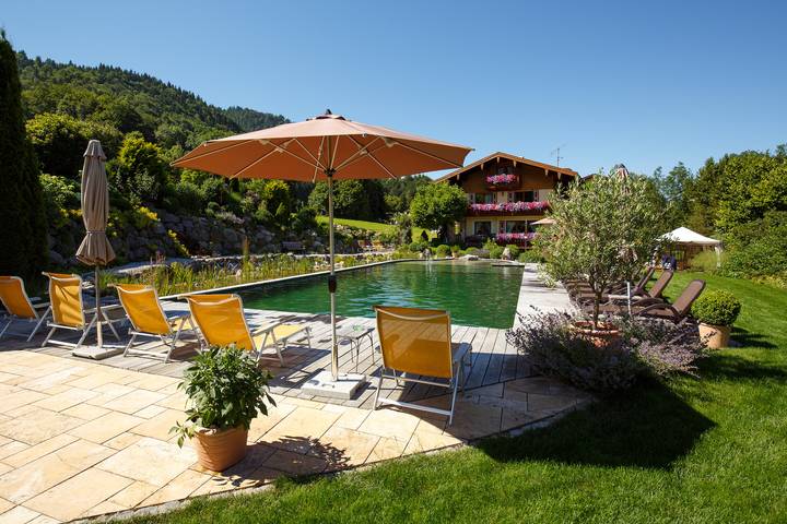 Apartamento vacacional entero, Lohener Hof - Ferienwohnungen Gastager - 2 Holiday flat Lohenerberg, 43sqm, terrace, kitchen, 1 bedroom, 1 living room in Ruhpolding, Alpes Bávaros