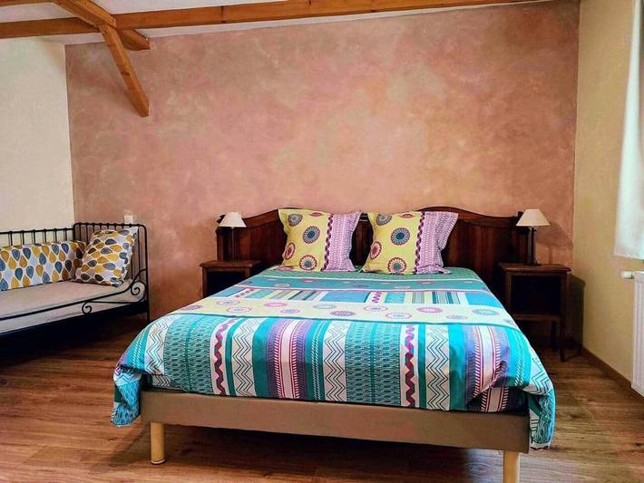 Chambre d’hôte pour 3 personnes, avec terrasse et jardin à Villié-Morgon - 2