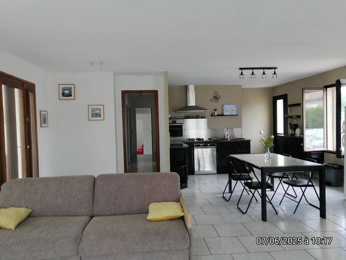 Location de vacances pour 11 personnes, avec terrasse et jardin à Montblanc - 4