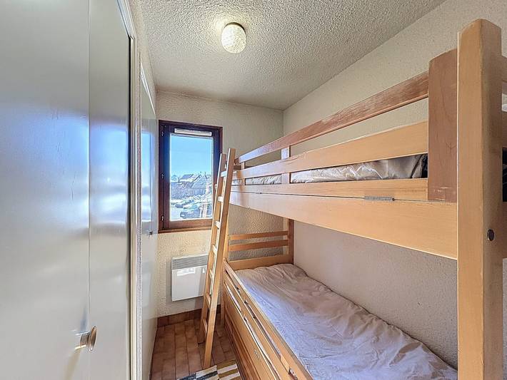 Gîte pour 4 personnes, avec terrasse dans Office De Tourisme De Serre Chevalier - Bureau Du Monetier Les Bains - 4