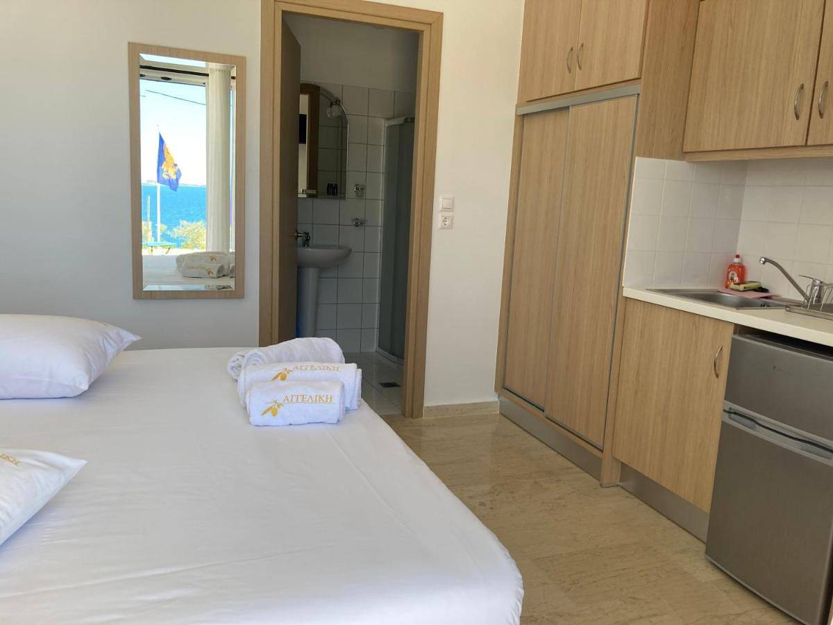 Entire apartment, Economy Ground Floor Studio with Garden View in Lassi, Argostoli