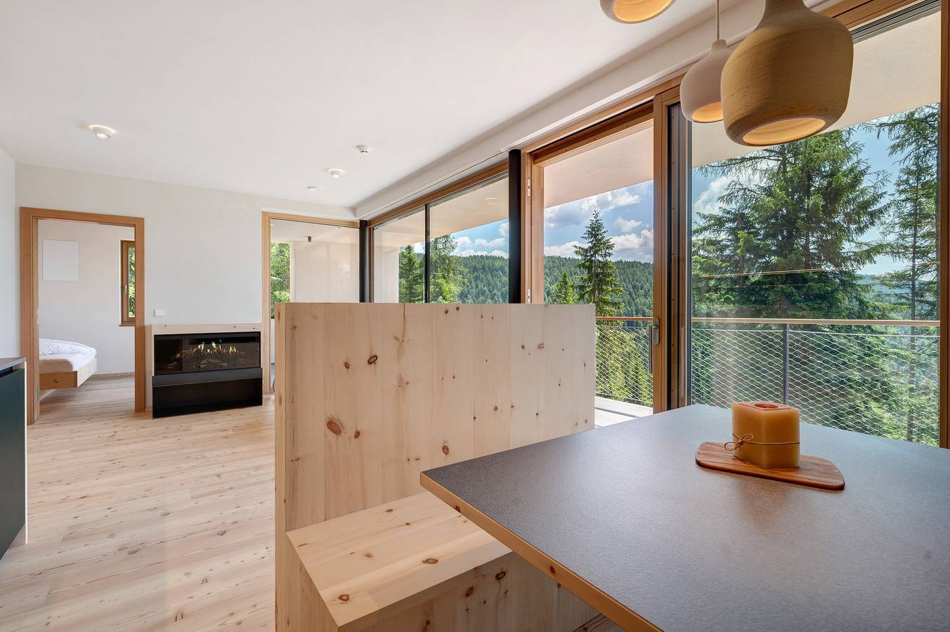 Ganze Wohnung, Ferienwohnung 'Lodge Pinus Cembra' mit Bergblick, privater Terrasse und Wi-Fi in Falzeben, Hafling