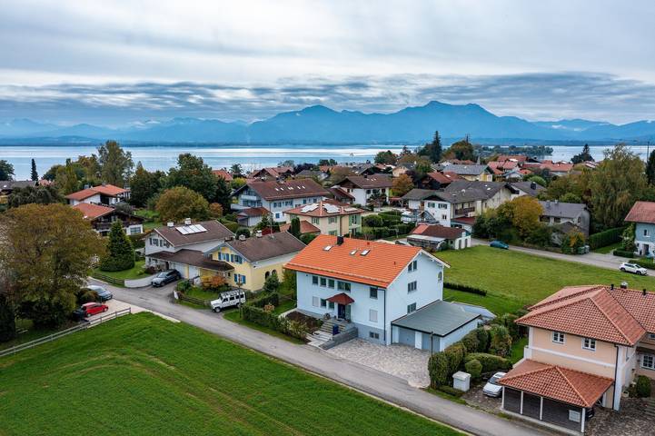 Ferienwohnung für 6 Personen, mit Balkon und Terrasse am Chiemsee