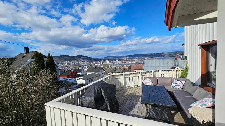 Ferienhaus für 4 Personen, mit Terrasse und Garten sowie Ausblick