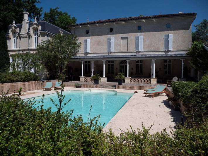 Location de vacances pour 2 personnes, avec piscine ainsi que jardin et vue, animaux acceptés à Artigues-près-Bordeaux - 3