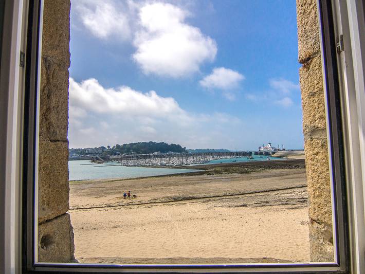 Gîte pour 7 personnes, avec balcon dans Port de Plaisance des Sablons - 2
