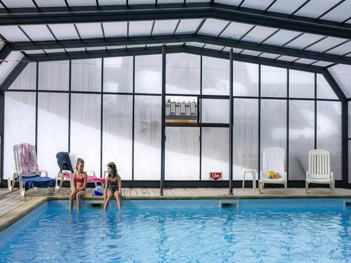 Chalet pour 8 personnes, avec terrasse ainsi que sauna et piscine, animaux acceptés à Saint-François-Longchamp