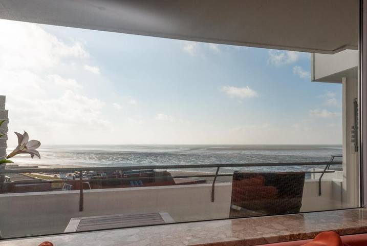 Ferienwohnung für 3 Personen, mit Balkon und Pool sowie Sauna an der Nordsee