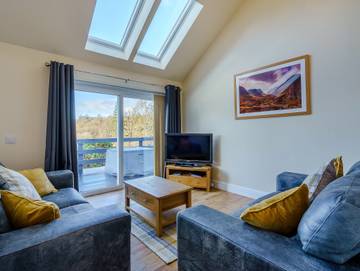 Log Cabin for 6 People in Argyll & Bute, Scotland, Photo 3