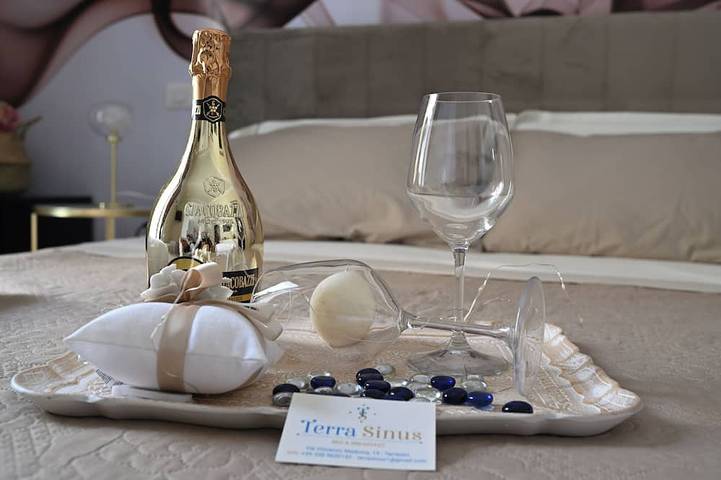 Entire apartment, Terra Sinus Luxury Apartment in Spiaggia di Magaggiari, Terrasini