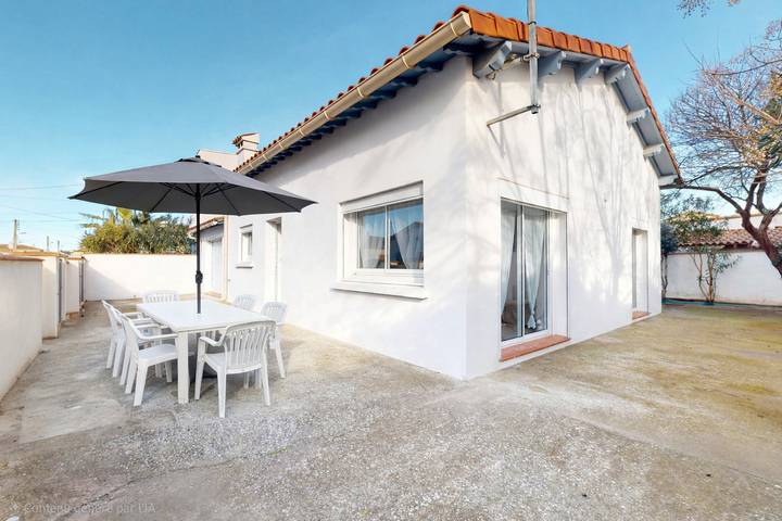 Ferienhaus für 6 Personen, mit Terrasse und Garten - 1