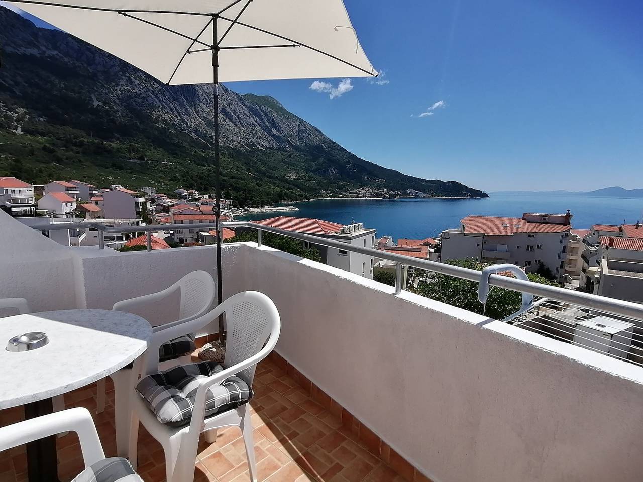 Ganze Wohnung, Apartments with parking space Igrane, Makarska - 24696 in Igrane, Makarska Riviera