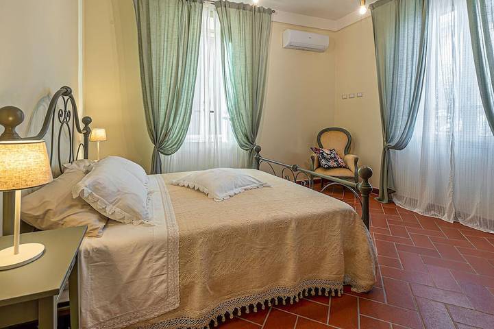 Location de vacances pour 10 personnes, avec jardin dans Orentano - 2