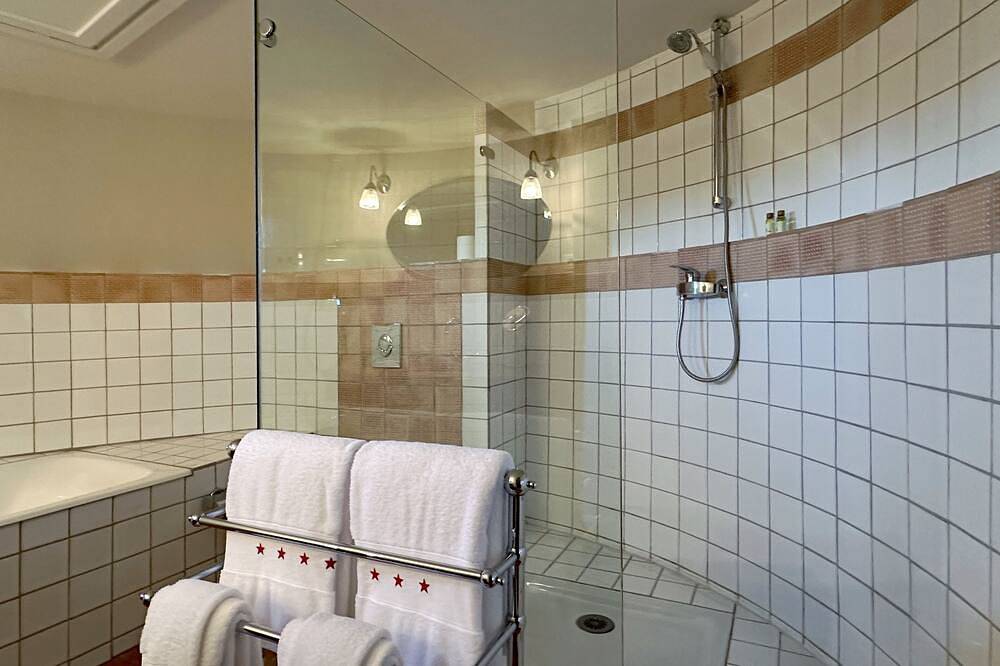 Apartamento entero, La Ponche - Tower Room in Vacqueyras, Vaucluse