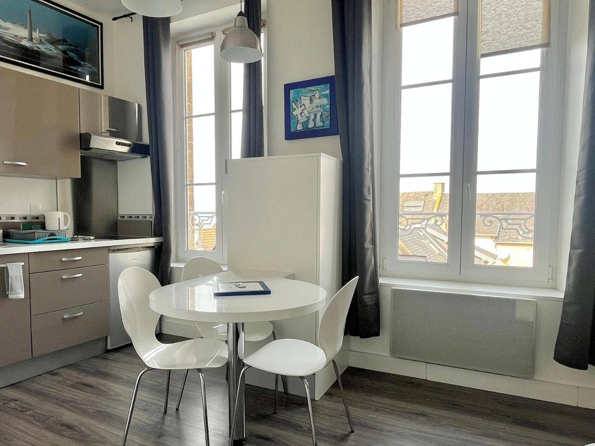 Appartement entier, One-Bedroom Apartment in Arromanches-les-Bains, Région de Bayeux