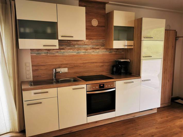 Wohnwagen für 4 Personen, mit Terrasse und Sauna, mit Haustier in Murtal - 2