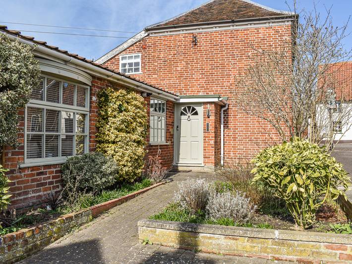 Cottage for 4 people, with garden, with pets in Suffolk Coastal