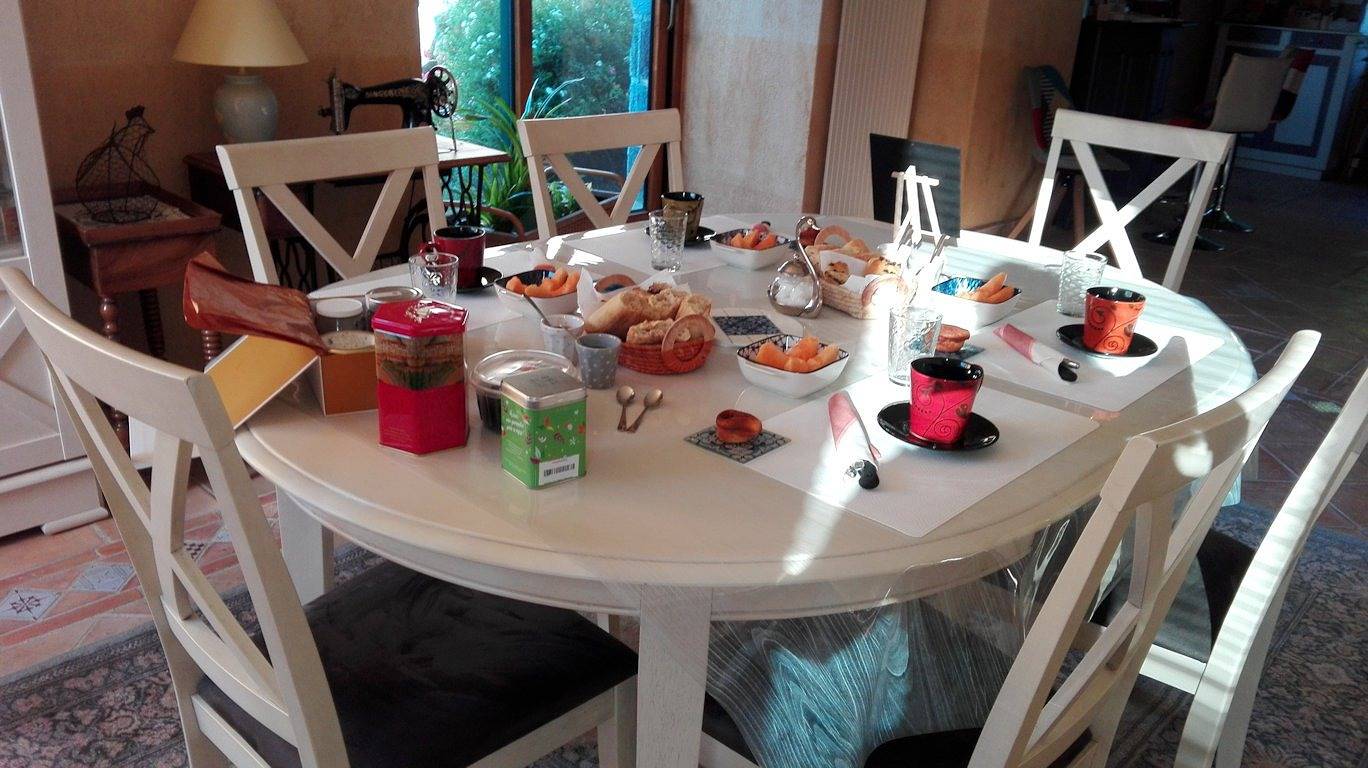 Au Jardin du Bout du Monde - Chambre La Cour de l'Aff in La Gacilly, Région de Vannes