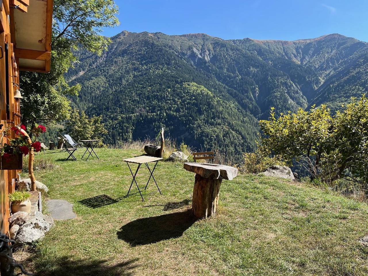Cabane Du Plan De L'Aigle in Saint-Alban-des-Villards, Région de Saint-Jean-de-Maurienne