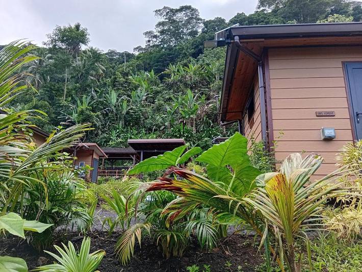 Casa de huéspuedes para 4 personas, con jardín y piscina en Tahiti