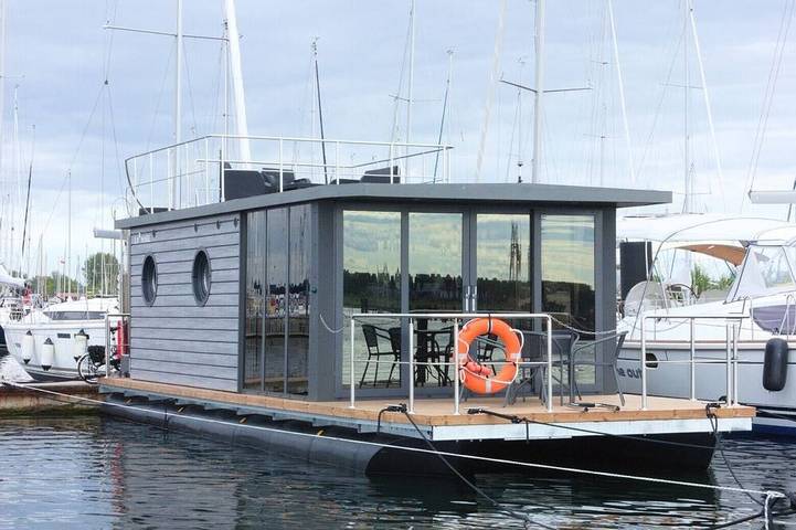 Hausboot für 6 Personen, mit Balkon an der Kieler Bucht