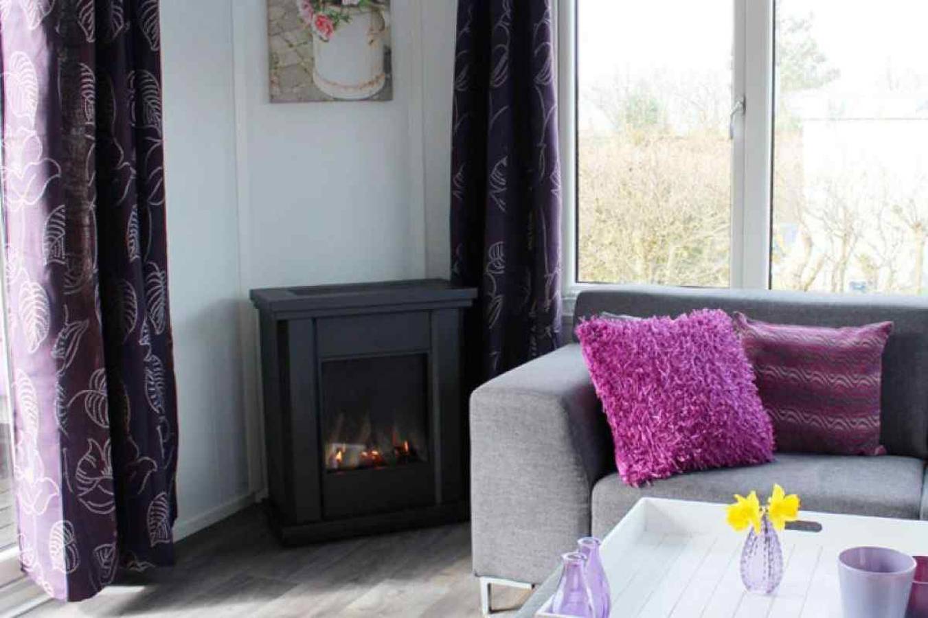 Beautiful chalet for 6 people at 600 meters from the North Sea coast. in Julianadorp aan Zee, Julianadorp