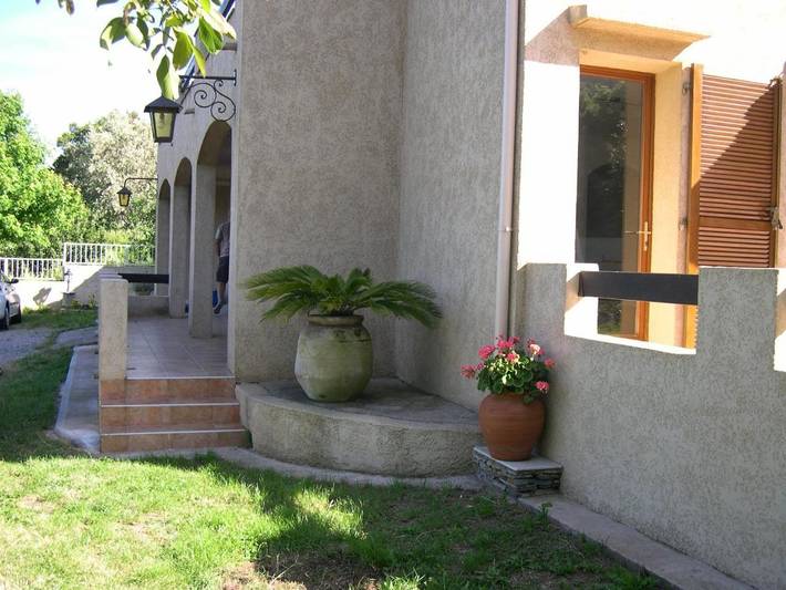 Location de vacances pour 5 personnes, avec jardin ainsi que terrasse et vue à Bastia - 3