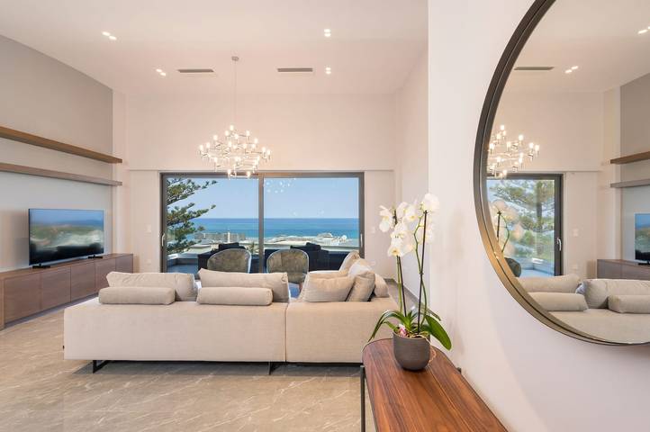 Ferienhaus für 6 Personen, mit Pool und Garten sowie Balkon, mit Haustier