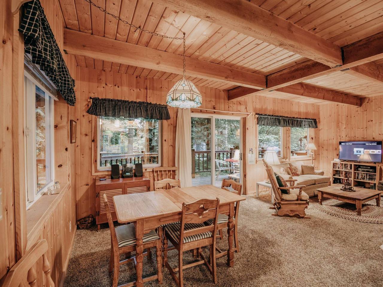 Hübsche Hütte mit Holzofen und haustierfreundlich in Glaciar, Bosque Nacional de Mount Baker-Snoqualmie