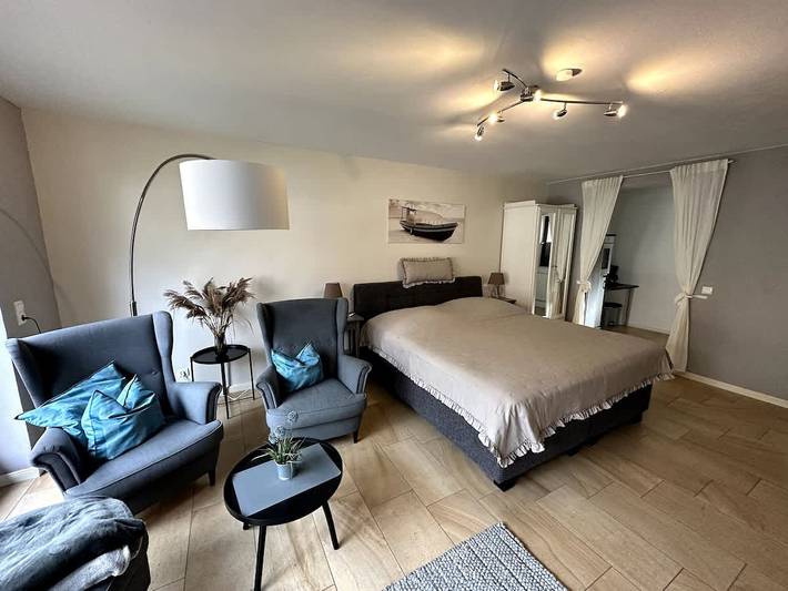 Ferienwohnung für 2 Personen, mit Garten, kinderfreundlich in Rostock
