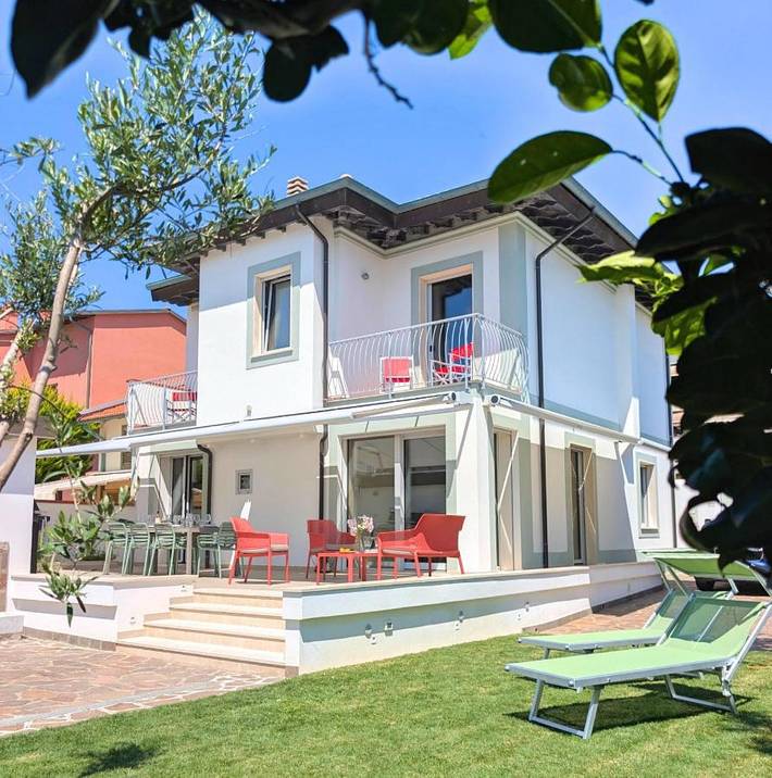 Vakantiehuis voor 10 personen, met uitzicht en tuin in Pisa