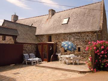 Gîte pour 4 personnes, avec terrasse et jardin à Trédrez-Locquémeau