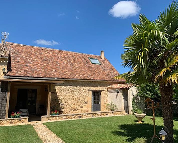 Gîte pour 4 personnes, avec Piscine à Biron - 3