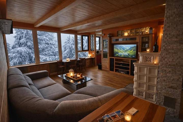 Ferienhaus für 9 Personen, mit Sauna und Garten sowie Whirlpool