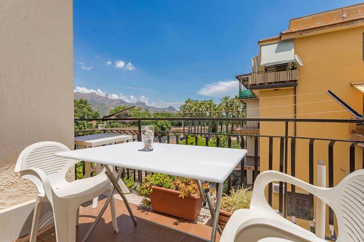 Appartamento per 3 persone a Giardini-Naxos