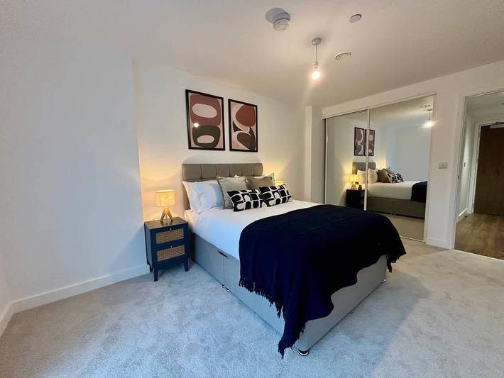 Ganze Wohnung, Bracknell Apartment | Walk to Station | Sleeps 3 in Bracknell, Berkshire