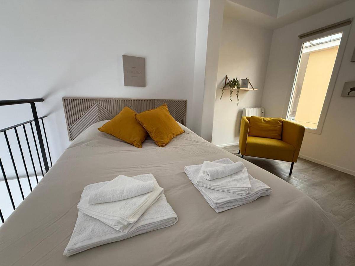 Appartement entier, Superbe F2 Duplex Cosy Zen proche Paris & Disneyland in Neuilly-sur-Marne, Seine-Saint-Denis