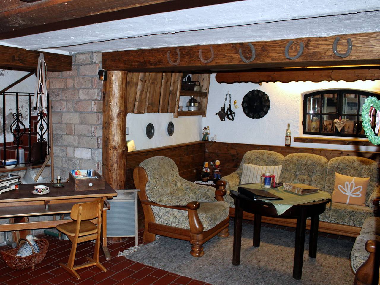 Ganze Wohnung, Apartment 'Hirtenhaus' mit gemeinsamer Terrasse und Wlan in Attendorn, Biggesee