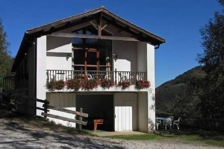Gîte pour 22 personnes, avec Jardin