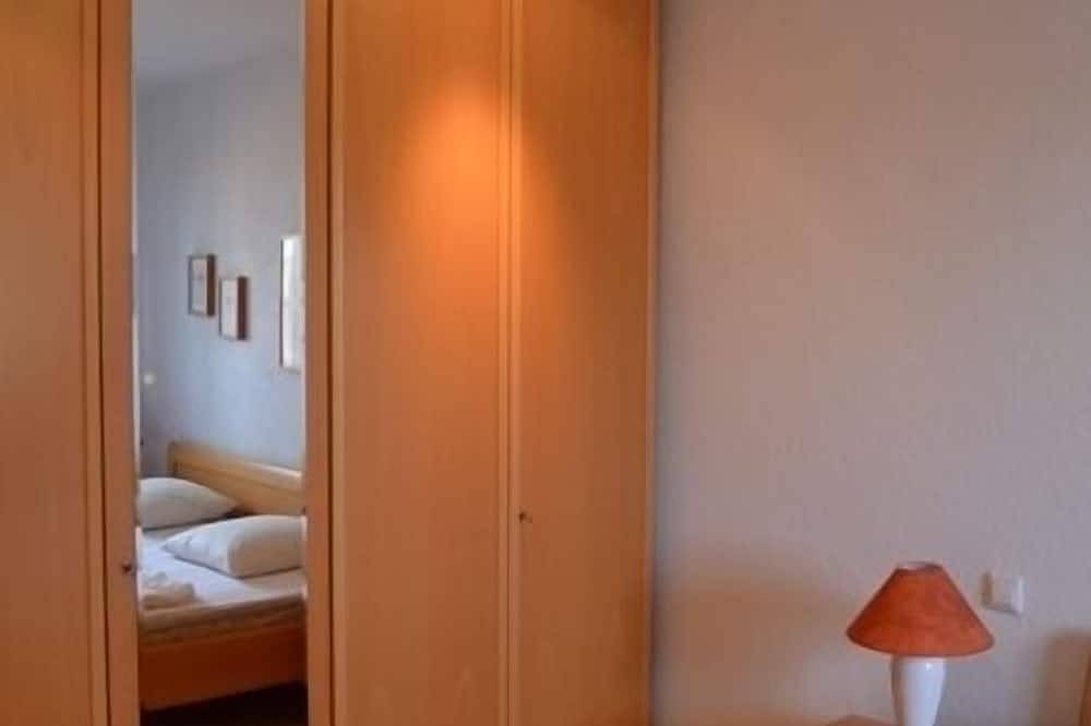 Ganze Wohnung, Appartement in Doppelhaushälfte mit Blick über Schwarzwaldvorberge und Vogesen in Hohberg, Mittlerer Schwarzwald