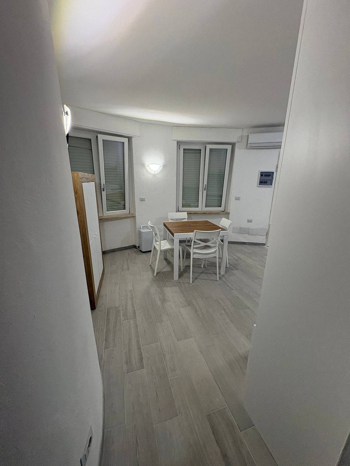 Geheel appartement, Appartement 'C2' met zeezicht, wifi en airconditioning in Castelsardo, Provincie Sassari