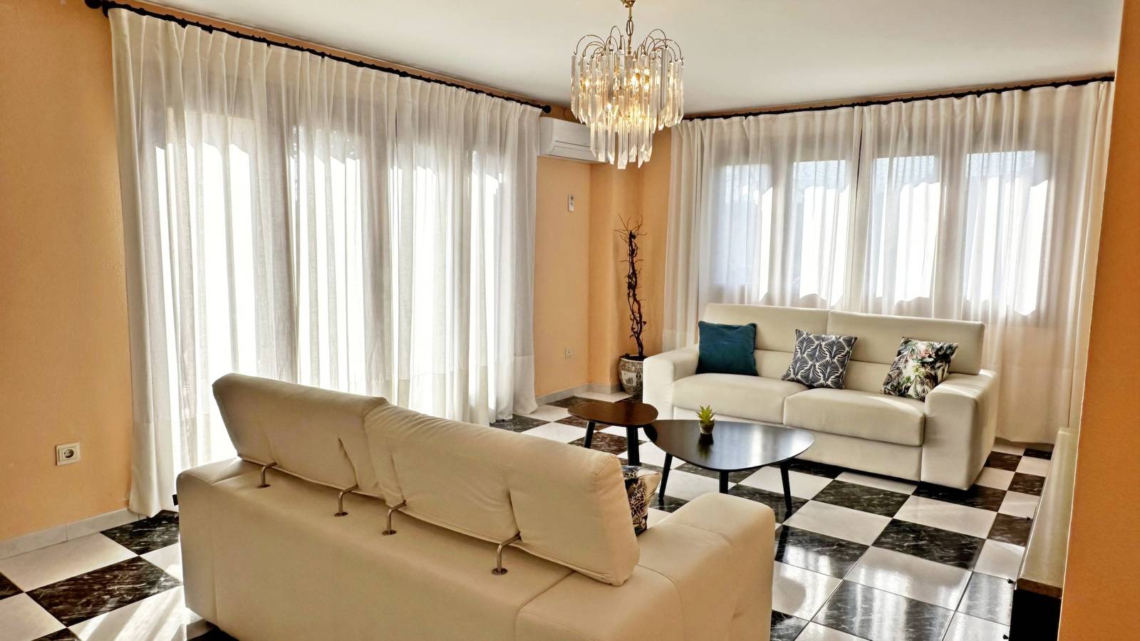 Chalet Baladre 26    /   Playa De Gandia in Playa de Gandía, Costa de Valencia
