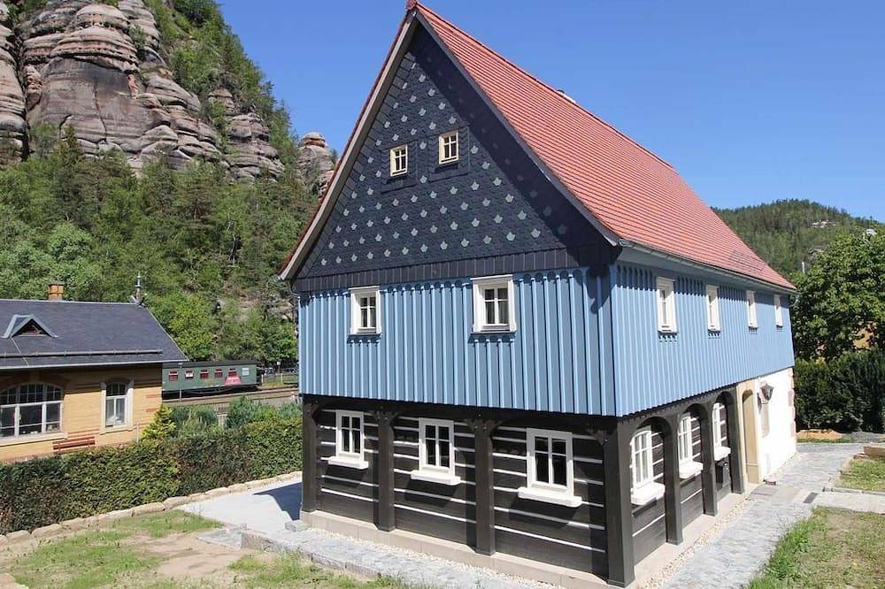 Ferienhaus Gebirgshäusl Oybin - Ferienhaus \"Gebirgshäusl Oybin\" in Oybin, Zittauer Gebirge