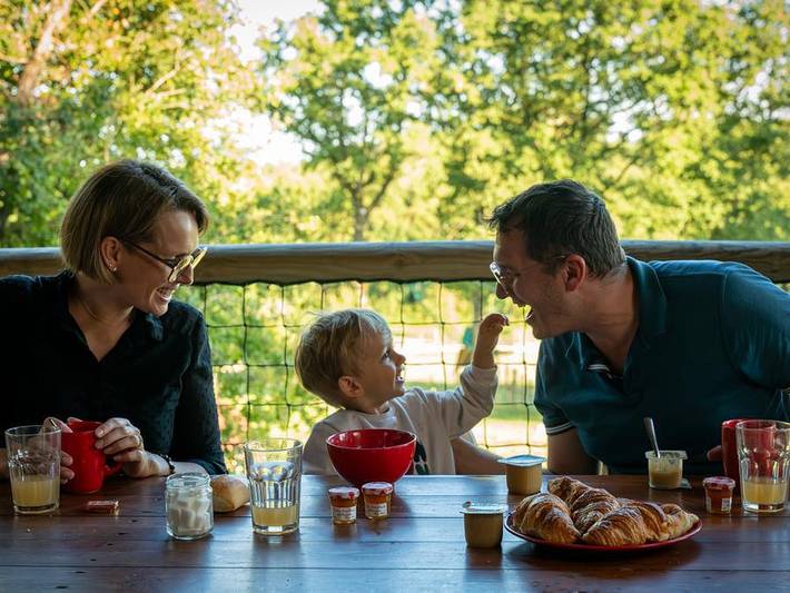 Camping DéfiPlanet' - Alojamiento 2 personas - Cuadrado de estrellas in Dienné, Vienne