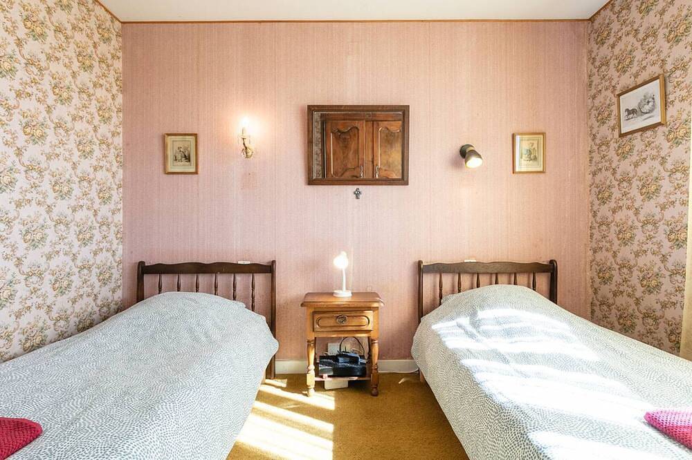 Family home near Rocamadour with garden and wifi in Alvignac, Causses du Quercy Regional Nature Park