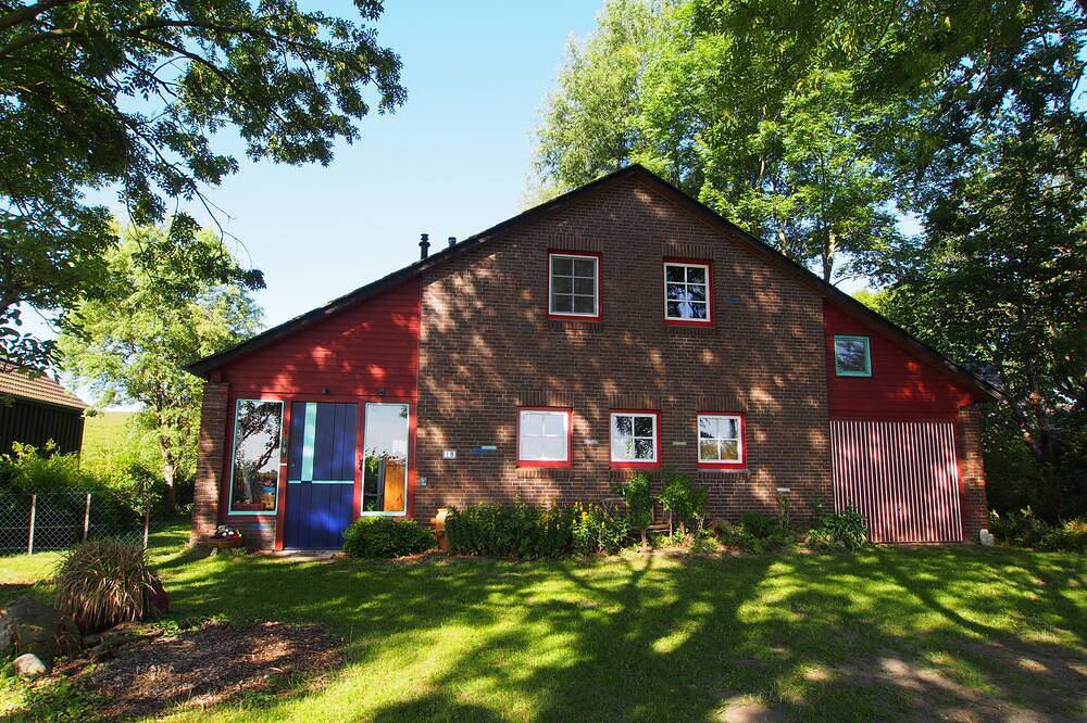 Gemütliches Haus direkt am Deich - mit großem traumhaftem Apfelgarten in Kollmar, Kreis Steinburg
