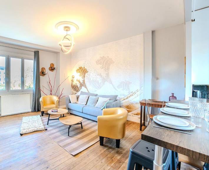 Gîte pour 6 personnes, avec vue et balcon dans Eglise Saint Michel de Vaucelles (Caen)